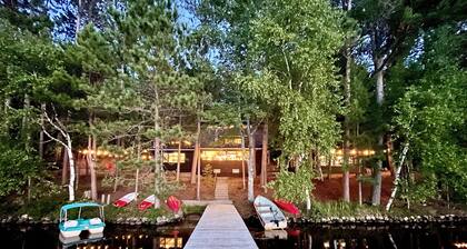 Dollar Lake Retreat: Super Clean, Chef's Kitchen, Hot Tub + Amazing Sunsets