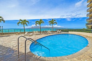 Pool - Oceanfront 2BR Condo w/ Stunning Views & Lanai (Lahaina)