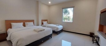 LUMBA LUMBA INN WARU