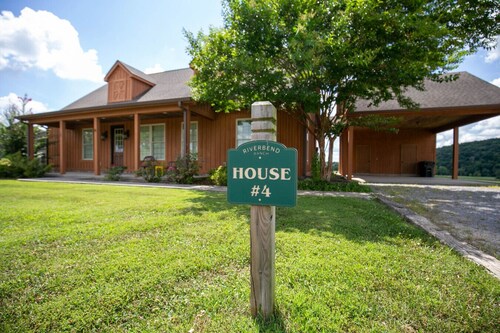 4 BR House on Working Ranch with Lake and River #4