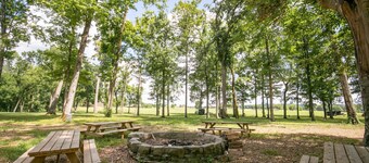 4 BR House on Working Ranch with Lake and River #4