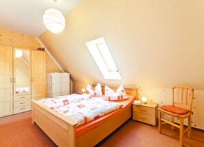 1 Schlafzimmer, Reisekinderbett, WLAN, Bettwäsche