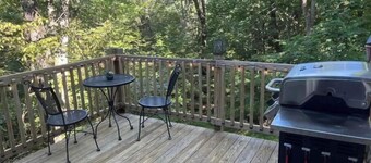 Private and Peaceful Mountain Cabin