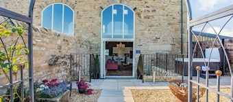 The Richmond - UK40459