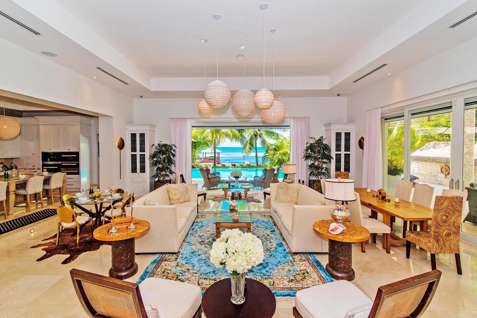 公寓, 多张床, 露台, 海洋景观 | 起居区 | 40-英寸电视（配备有线频道）