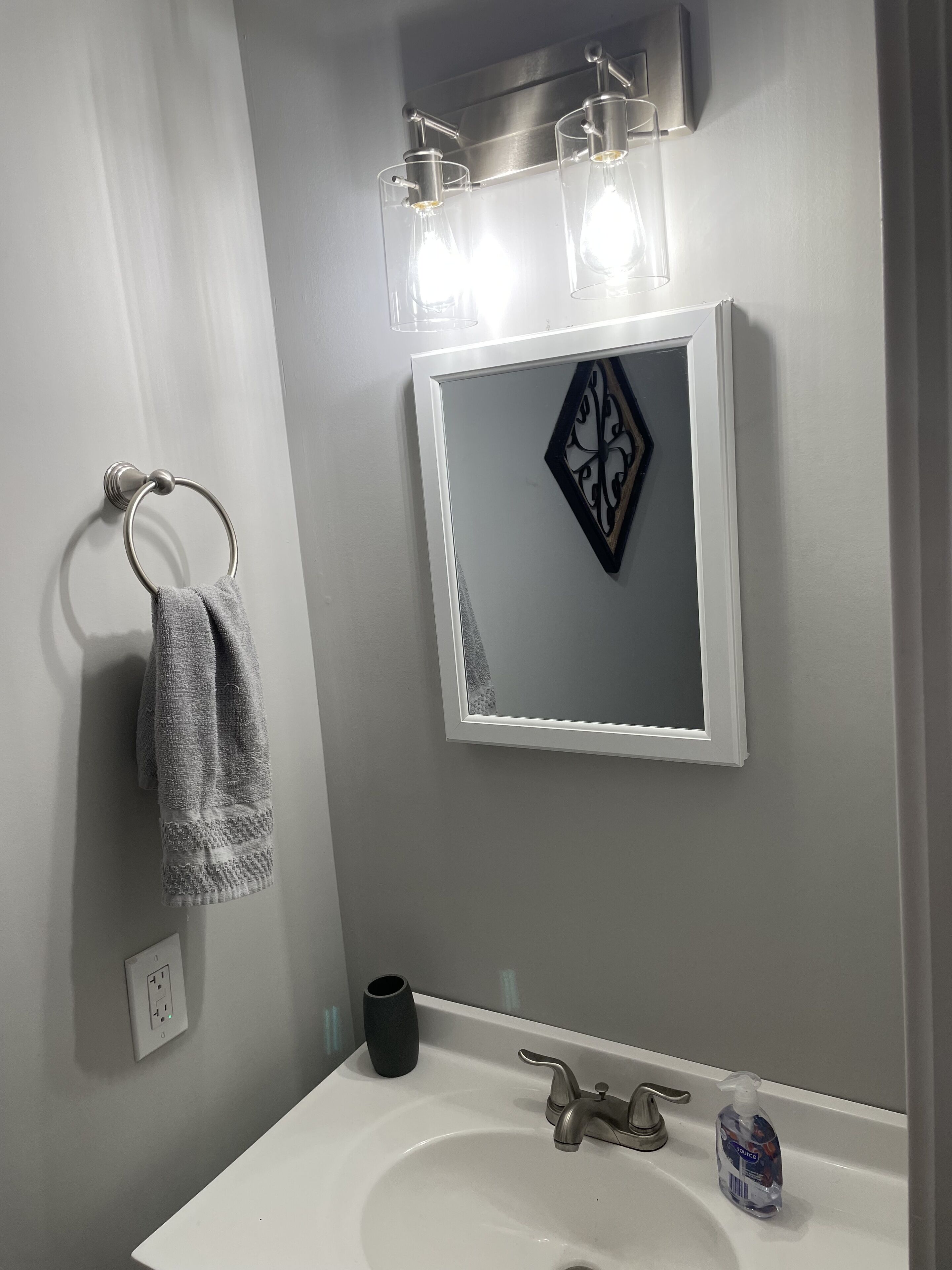 Doccia, asciugacapelli, asciugamani, sapone