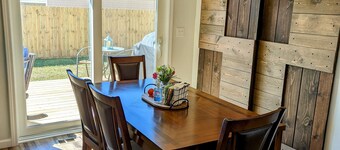 3 Bedroom 5 Minutes from Torch Lake/15 From Shanty Creek/30 From Boyne