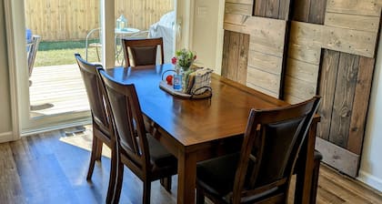 3 Bedroom 5 Minutes from Torch Lake/15 From Shanty Creek/30 From Boyne