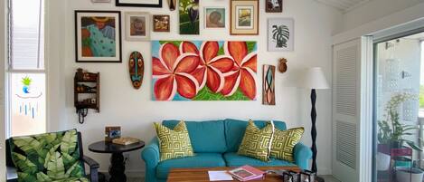 Smart TV, DVD player, videoteca