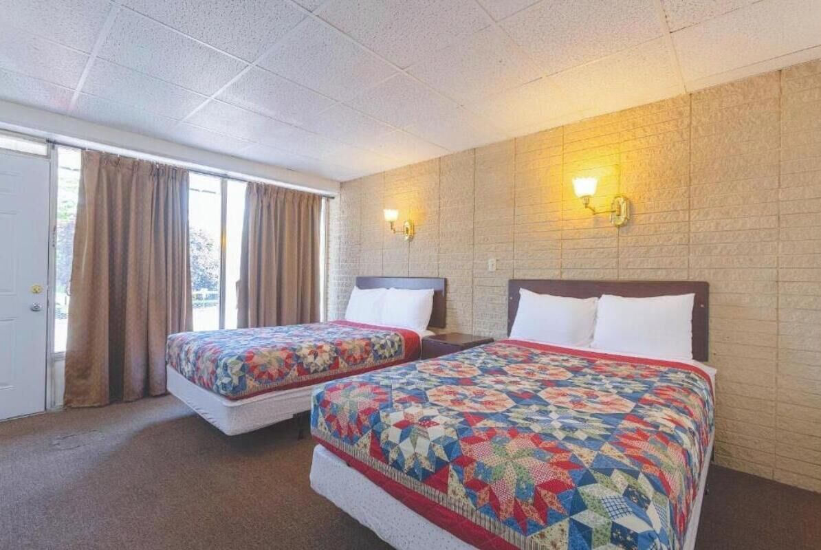 Egyptian cotton sheets, premium bedding, down comforters