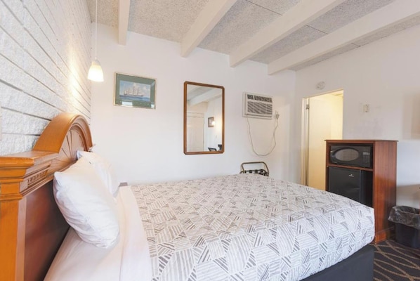 Room, 1 Queen Bed, Smoking