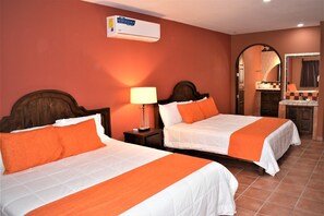 Luxury Double Room | Egyptian cotton sheets, premium bedding, pillowtop beds, desk - HACIENDA MONARCAS RESORT (Puerto Peñasco)