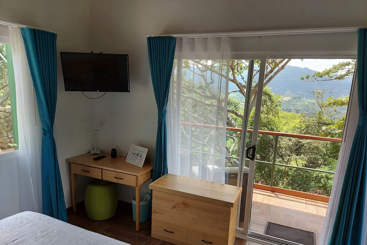 Bungalow Standard, lato montagna | 1 camera, biancheria da letto di alta qualità, copriletto in piuma