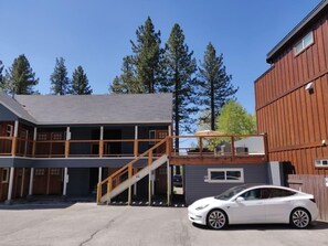 Exterior - #8/Lakefront view, beach access, hot tub+dogs ok (Kings Beach)