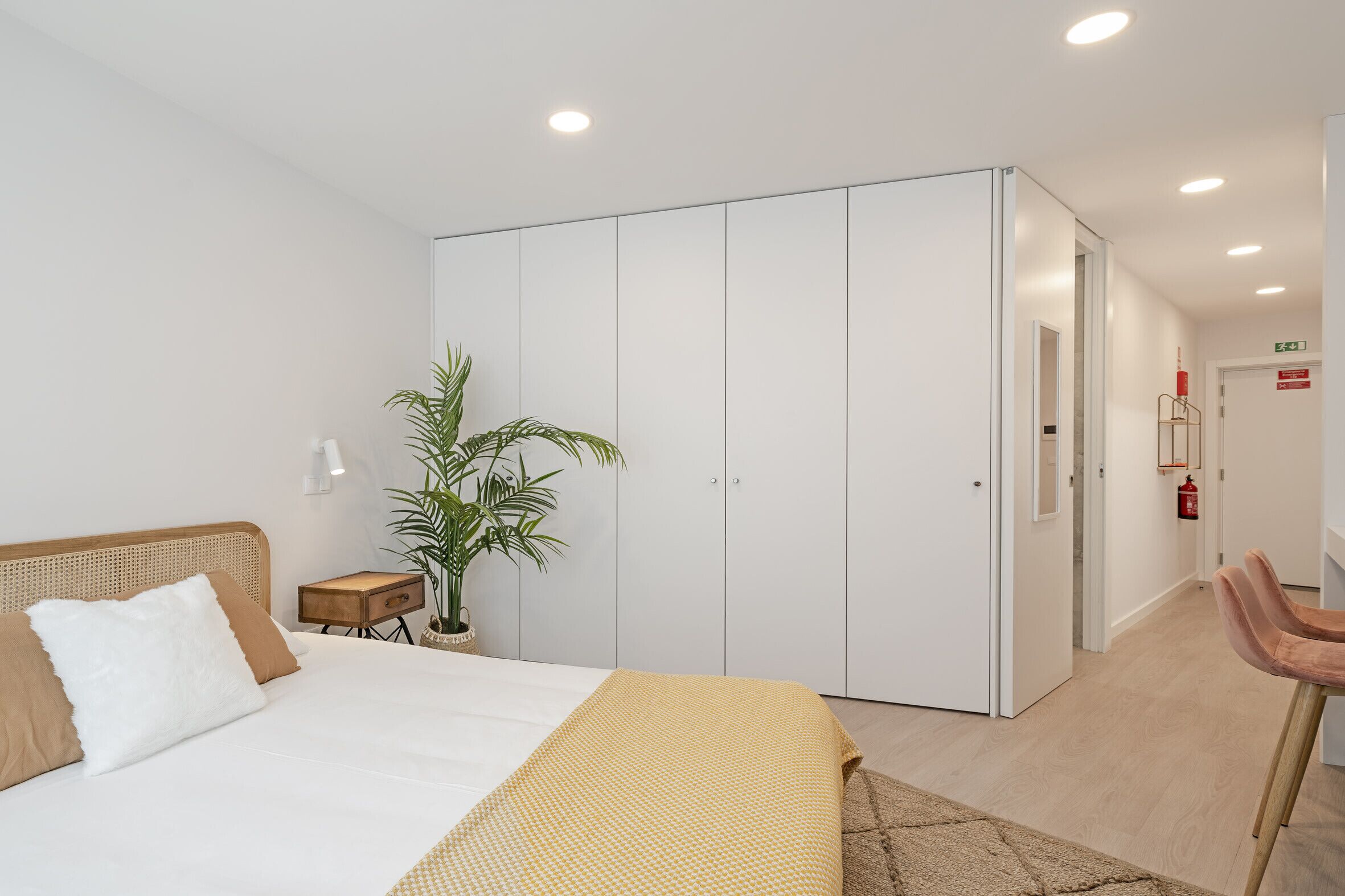 Fer et planche à repasser, Wi-Fi, draps fournis