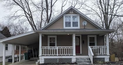 Ohio Ave, 3 bed house, Historic Downtown Loveland