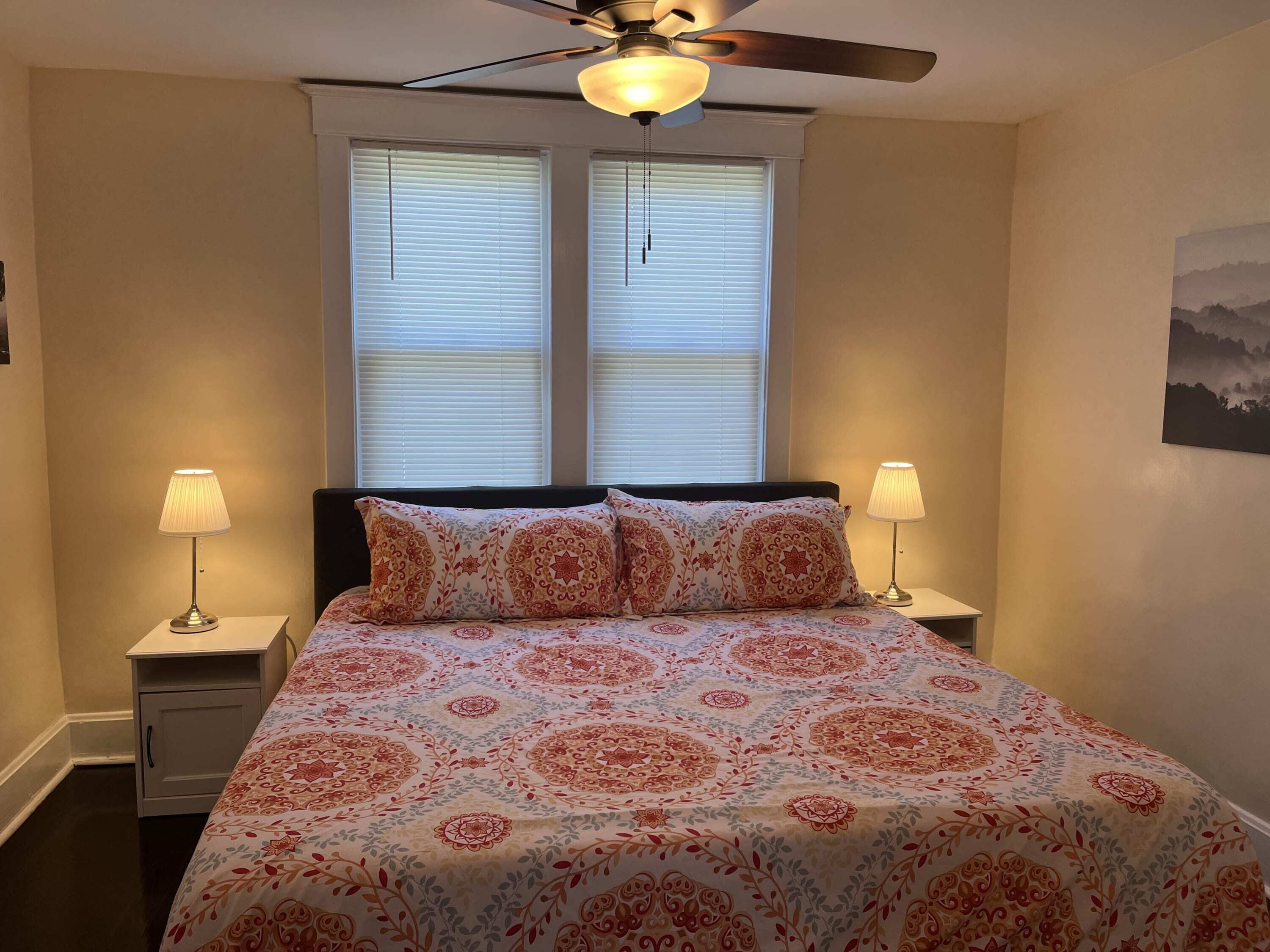 2 bedrooms, iron/ironing board, WiFi, bed sheets