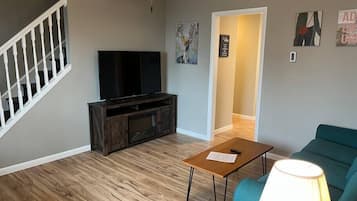 TV, fireplace, offices