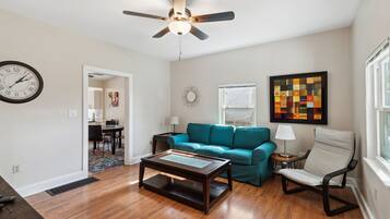 TV, fireplace, offices