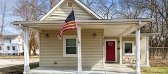 Chestnut, Three Bedroom House in Historic Loveland