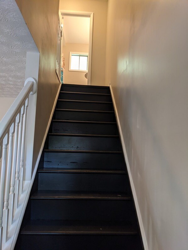 Interior - Carter #5, Private Two Bed near Xavier, Downtown (Cincinnati)