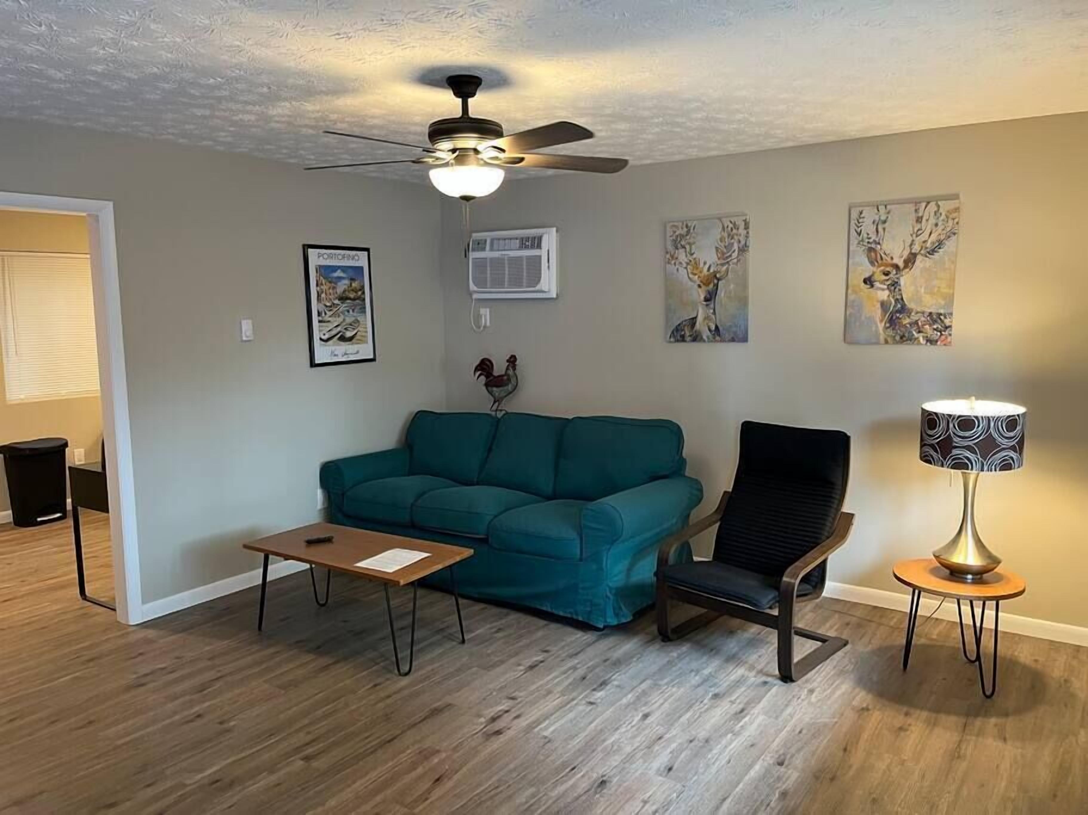 TV, fireplace, offices