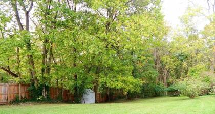 Park Ave 3 Bedroom House walk to Bike Trail