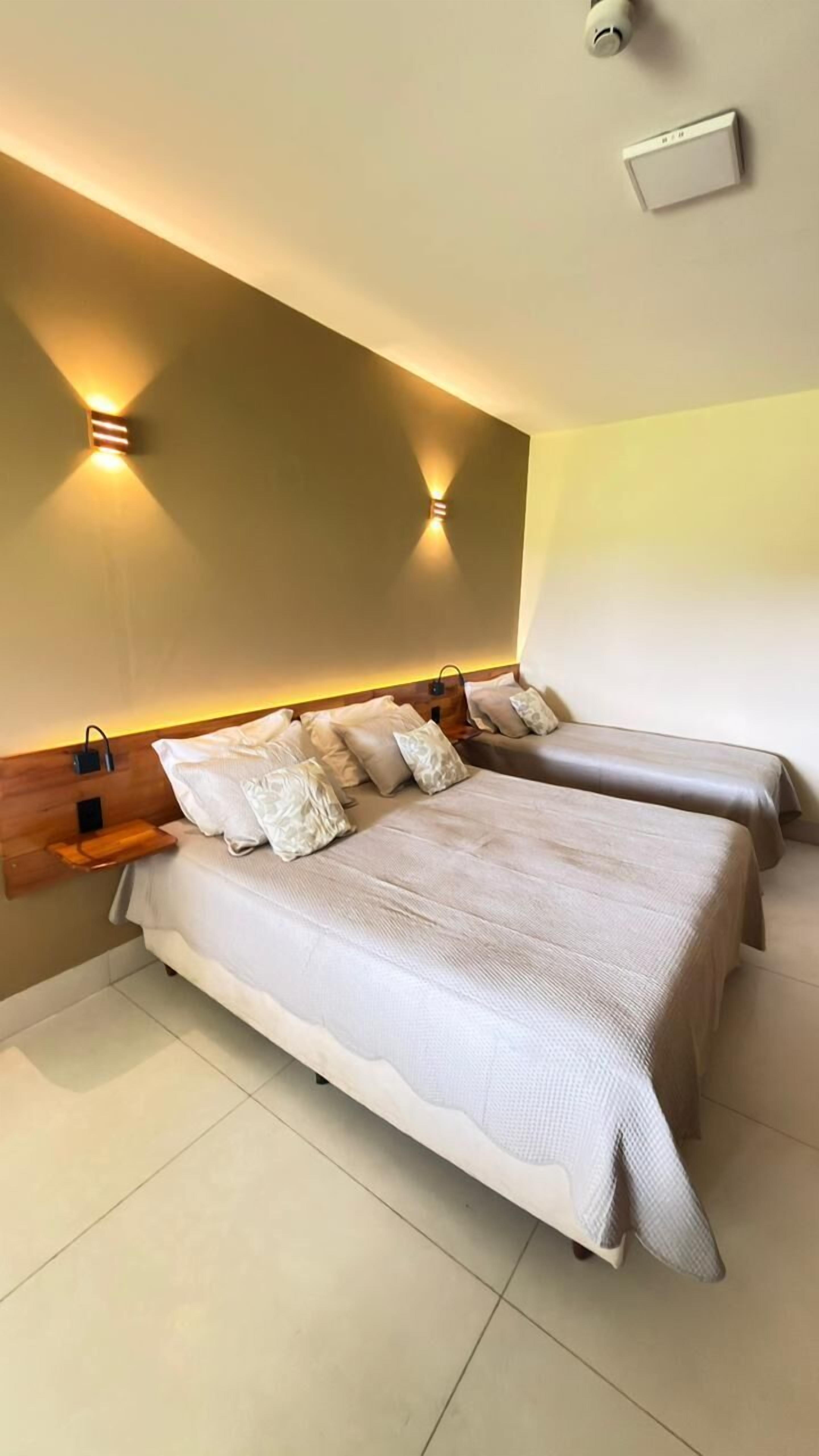 Comfort Triple Room | Minibar, desk, iron/ironing board, free WiFi