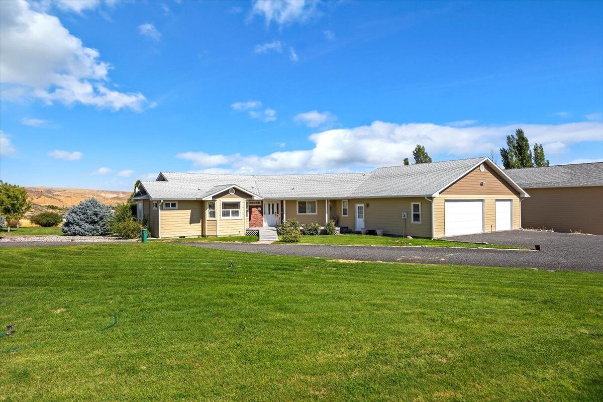 Hagerman~Rural Snake River Getaway