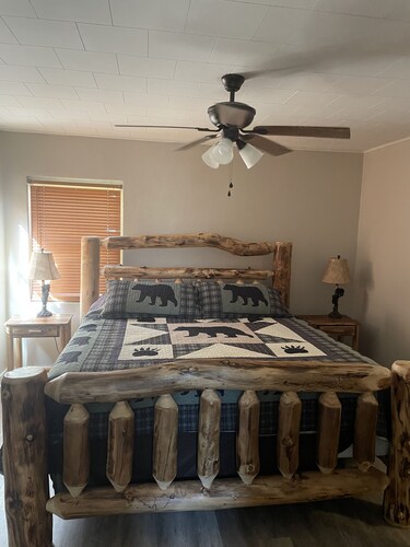 Minutes from the slopes 