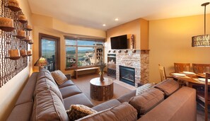 TV, fireplace, DVD player