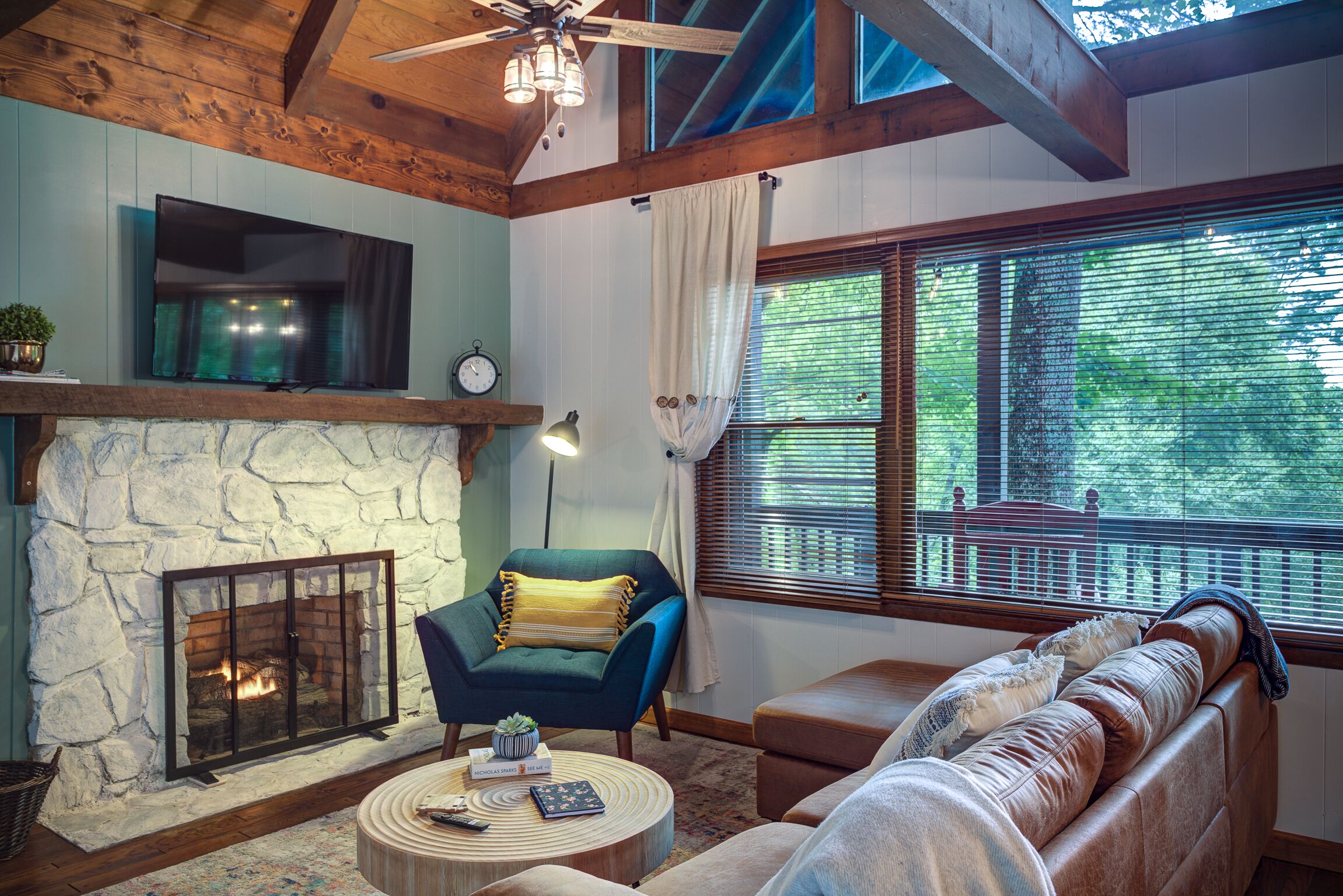 🏔 Renovated, Lake Access & Close to West Jefferson