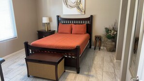 4 chambres, fer et planche à repasser, Wi-Fi gratuit, draps fournis