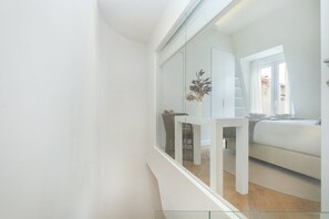 2 bedrooms, Internet, bed sheets - GuestReady - Modern and exquisite apt near Estrela (Lisbon)