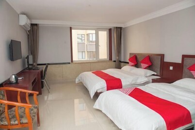 OYO Ulanhot Huide Business Hotel