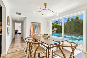 Dining - Chic Spanish Palm Springs ~2000 square feet Pool Home (Palm Springs)