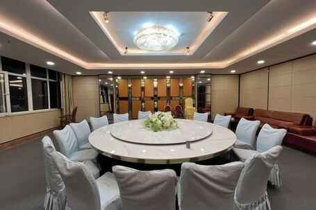 Restaurant. Pegasus Hotel