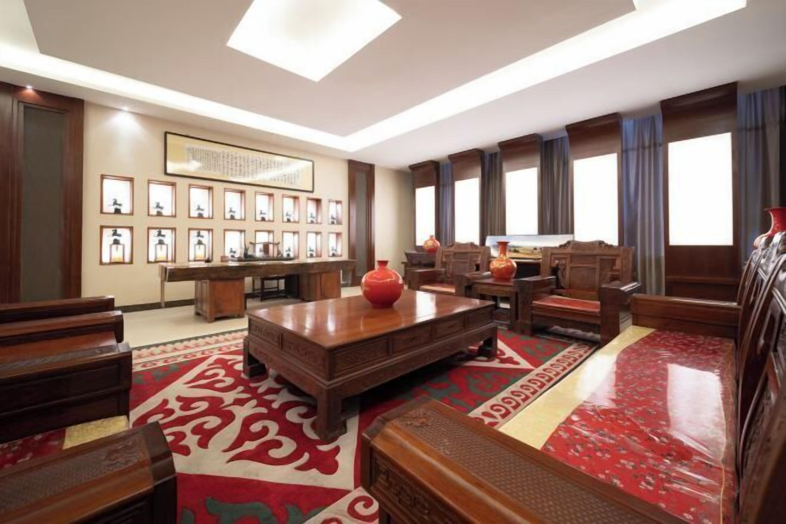 المنشأة من الداخل