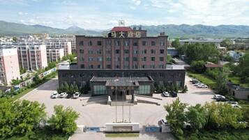 المنشأة من الخارج