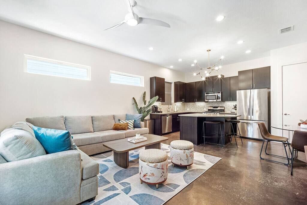 NEW! Casa Vallos, Downtown w/ Private Garage