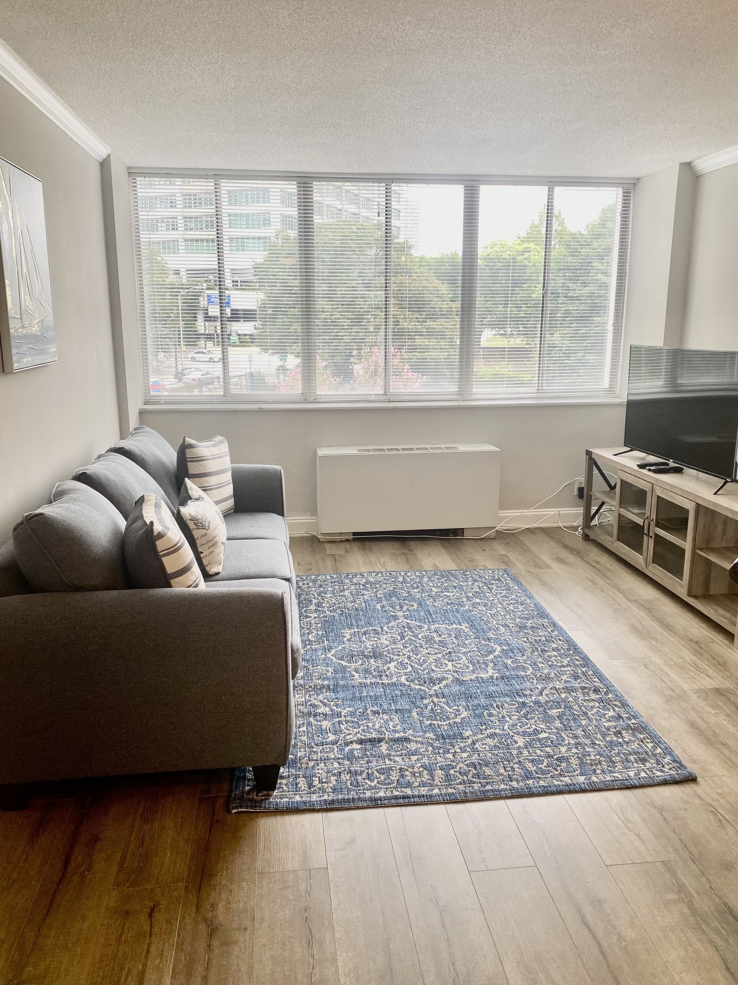 ATL DWNTWN | 1 BR KING BED | POOL | FREE PARKING