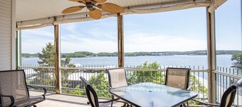 Breathtaking Views - Two Pools - Enclosed Balcony