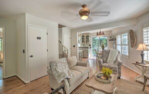 TV, fireplace, DVD player