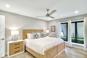 3 Schlafzimmer, Schreibtisch, Bügeleisen/Bügelbrett, Reisekinderbett
