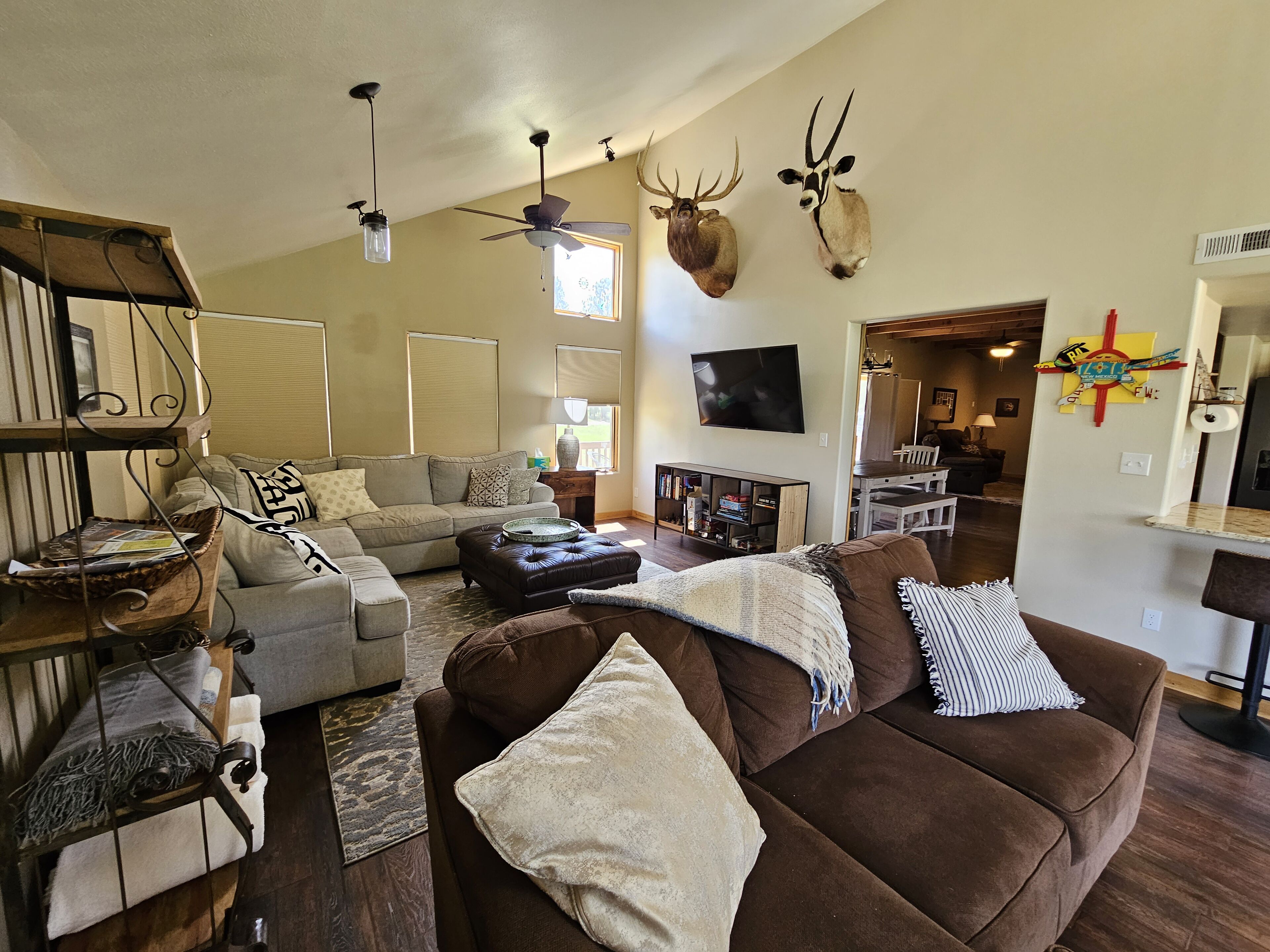 Wheeler Peak Views, Easy Access, Level Driveway, On Greenbelt, Pet Friendly