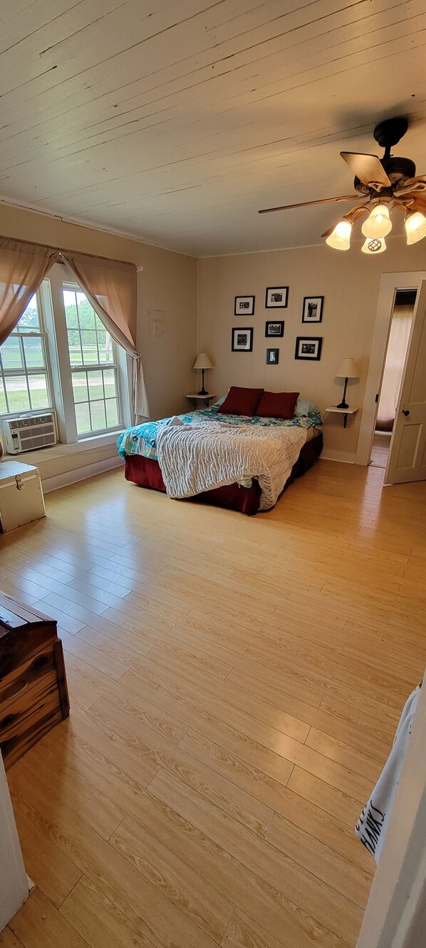 1 chambre, accès Internet, draps fournis