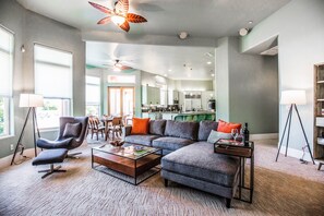 55 inci televisyen dengan digital, pendiangan, meja ping pong