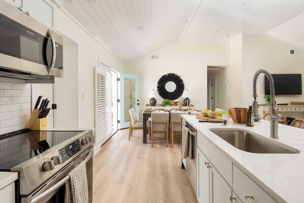 House (4 Bedrooms) | Interior - Sawyer by Avantstay Stunning Isle Of Palms Home w/ Pool! (Isle of Palms)