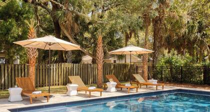 Sawyer by Avantstay Stunning Isle Of Palms Home w/ Pool!