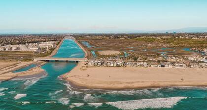 O'neill I by Avantstay Coastal Paradise Steps From Beach Modern Decor